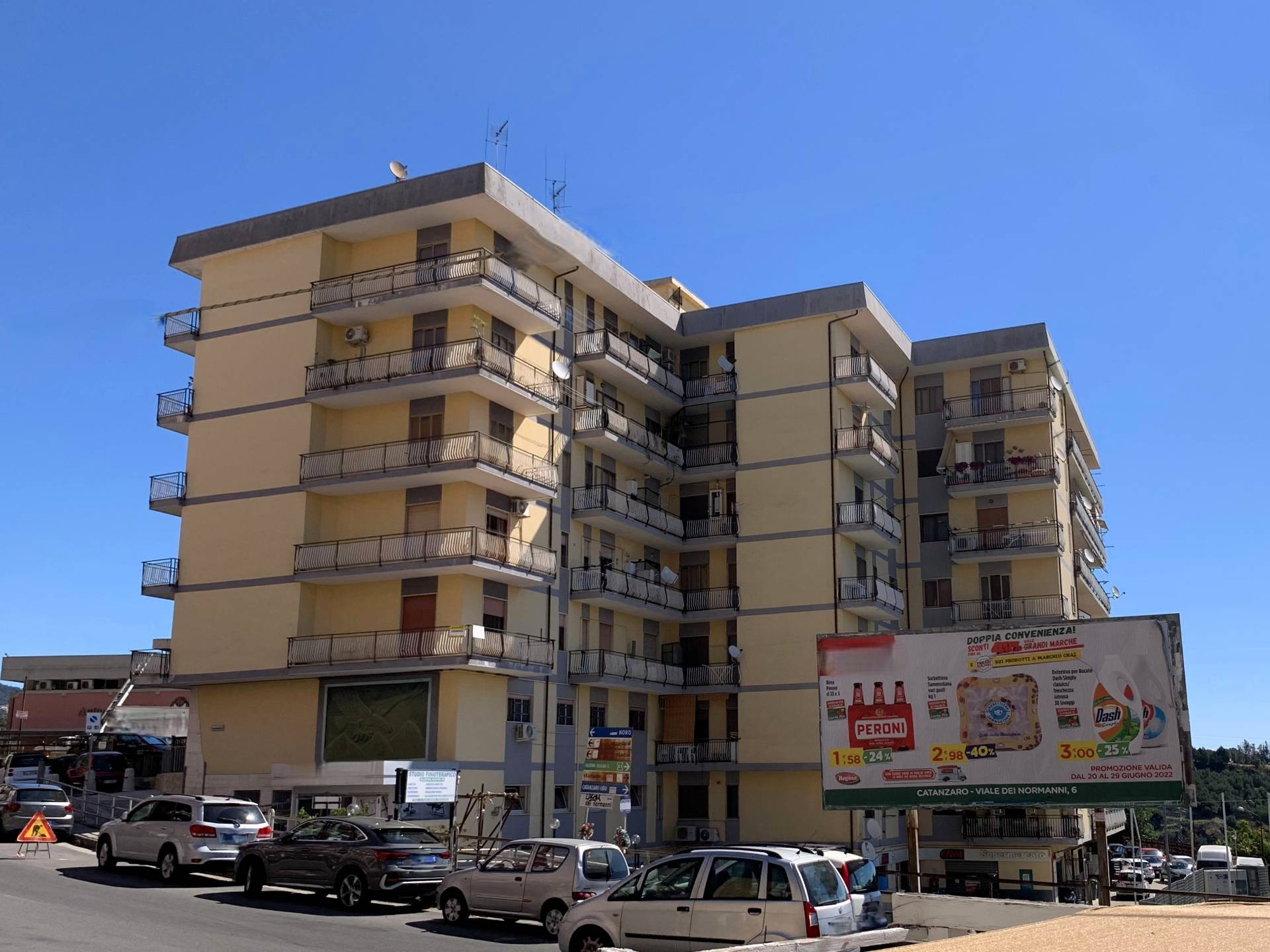 Immagine 23 di Appartamento in vendita  in viale dei Normanni a Catanzaro