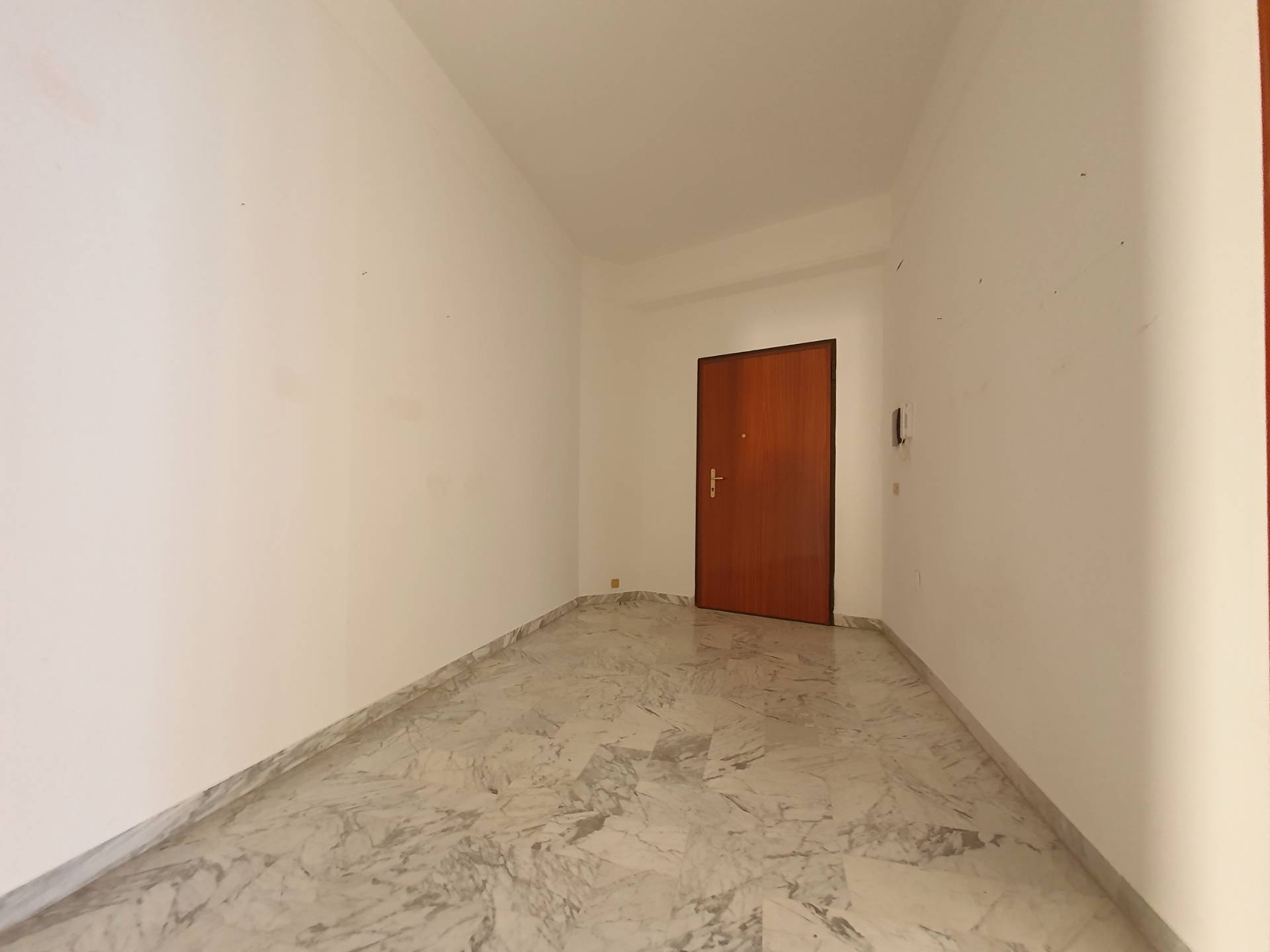 Immagine 21 di Appartamento in vendita  in viale dei Normanni a Catanzaro