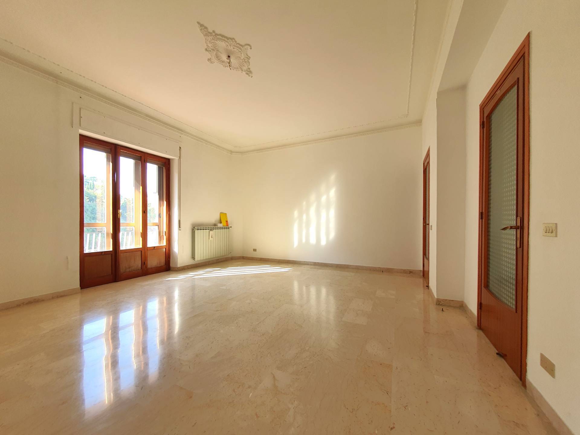 Immagine 2 di Appartamento in vendita  in viale dei Normanni a Catanzaro