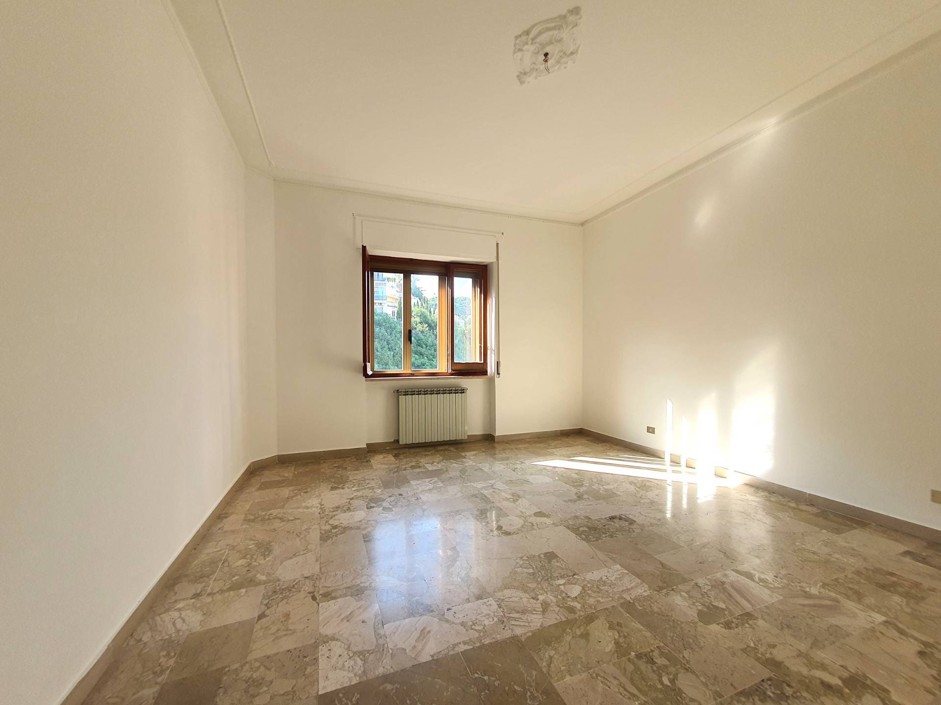 Immagine 19 di Appartamento in vendita  in viale dei Normanni a Catanzaro