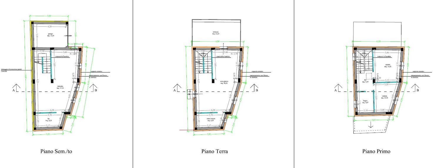 Immagine 28 di Casa indipendente in vendita  in Castello di Borgiano a Belforte Del Chienti