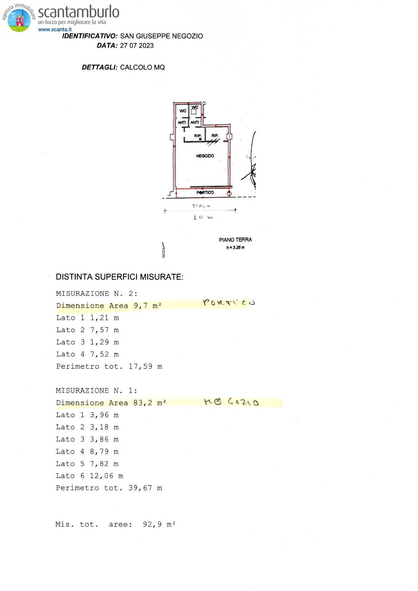 Immagine 11 di Negozio in vendita  a Treviso