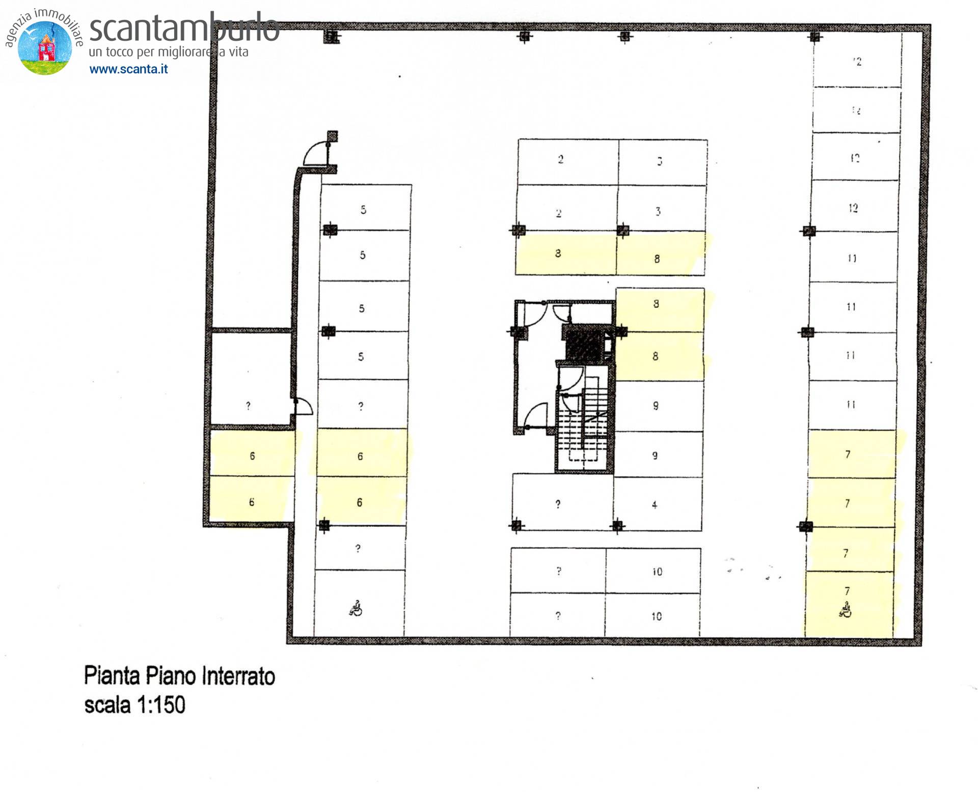 Immagine 32 di Negozio in affitto  a Treviso