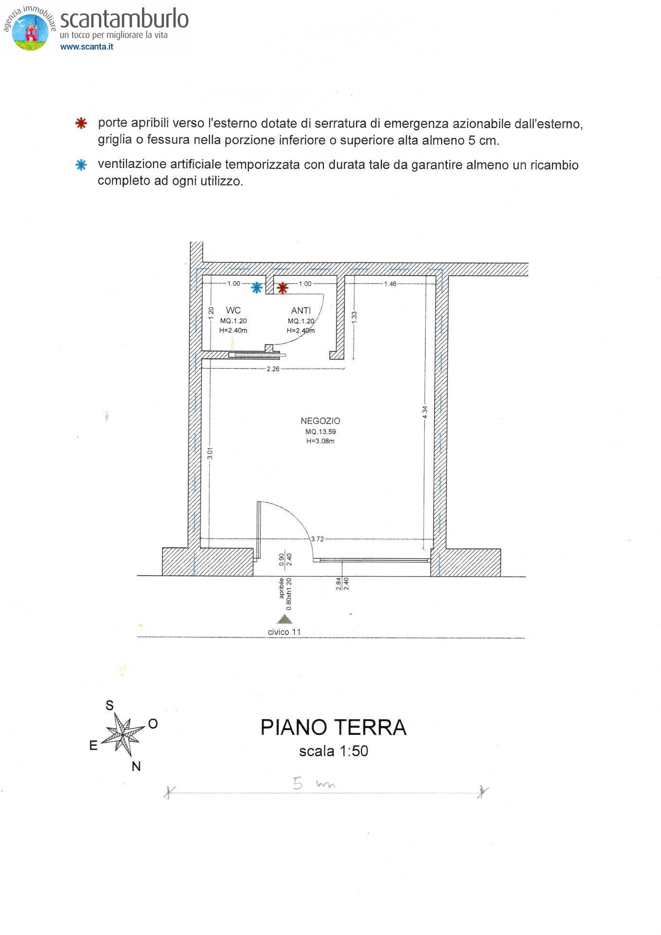 Immagine 16 di Negozio in vendita  a Treviso