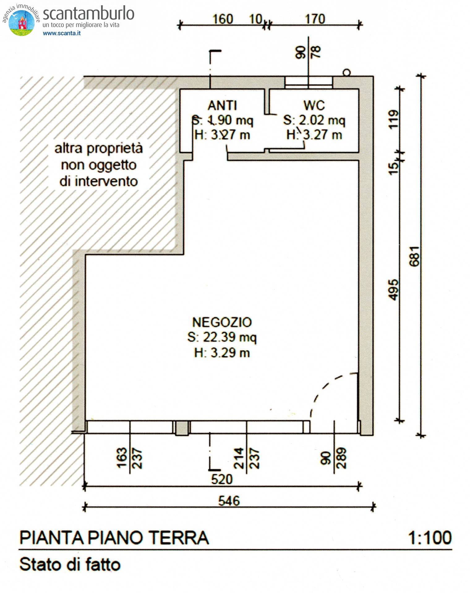 Immagine 11 di Negozio in vendita  a Treviso