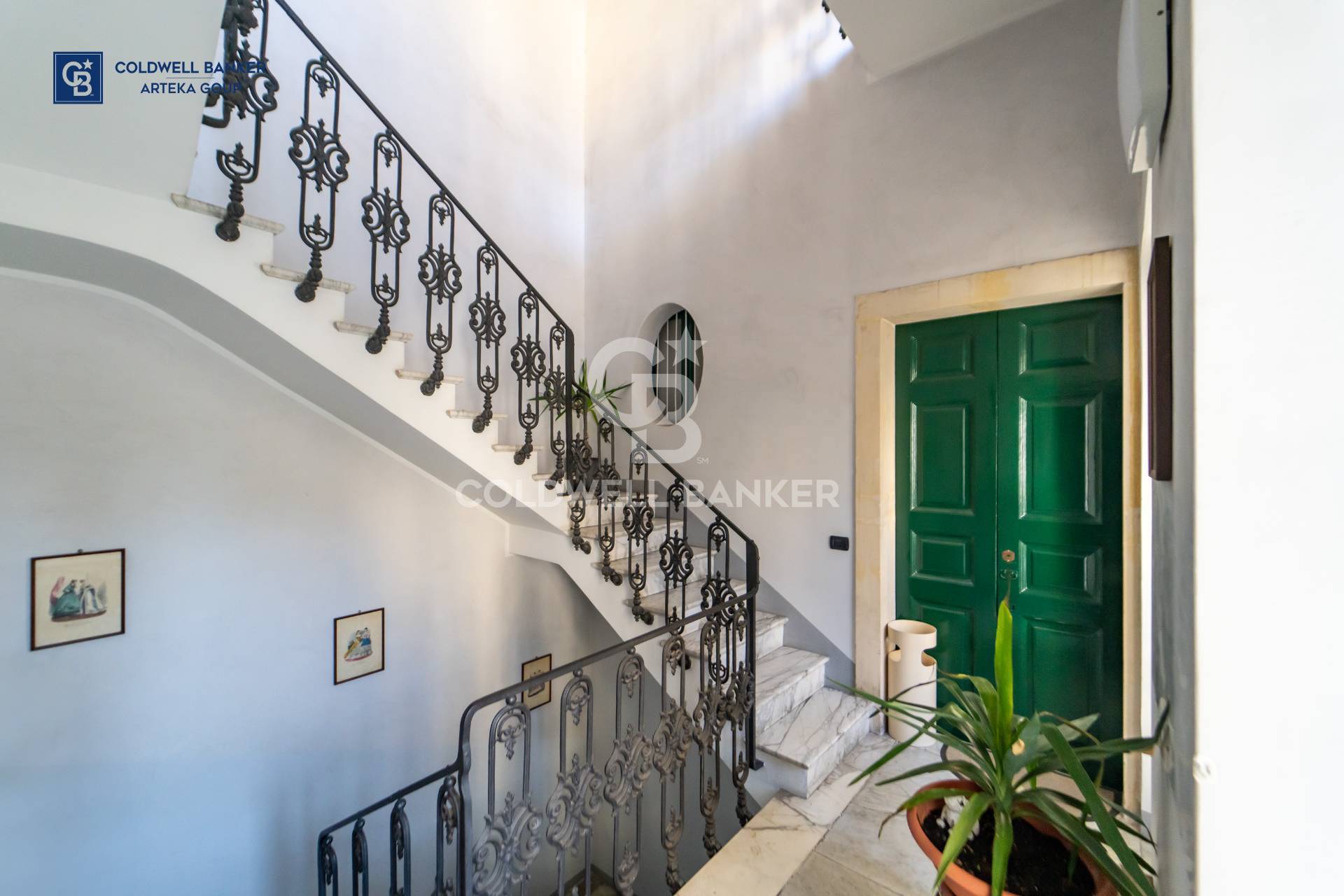 Immagine 2 di Appartamento in vendita  in piazza Indirizzo 2 a Acireale