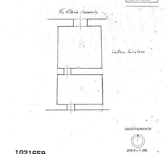 Immagine 13 di Negozio in vendita  in Via Vittorio Emanuele Ii 320 a Catania