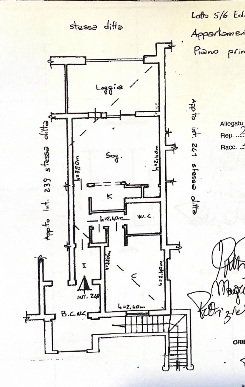 Immagine 10 di Appartamento in vendita  in via Capo Ferro a Arzachena