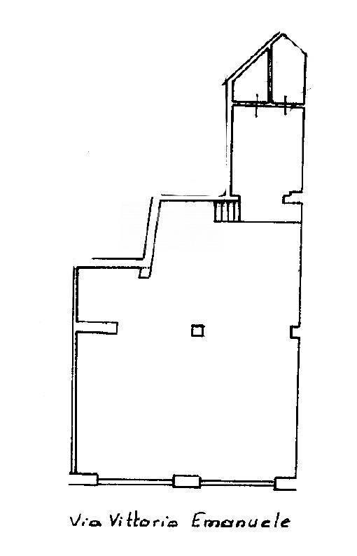 Immagine 12 di Negozio in affitto  in VIA VITTORIO EMANUELE III 174 a Acireale