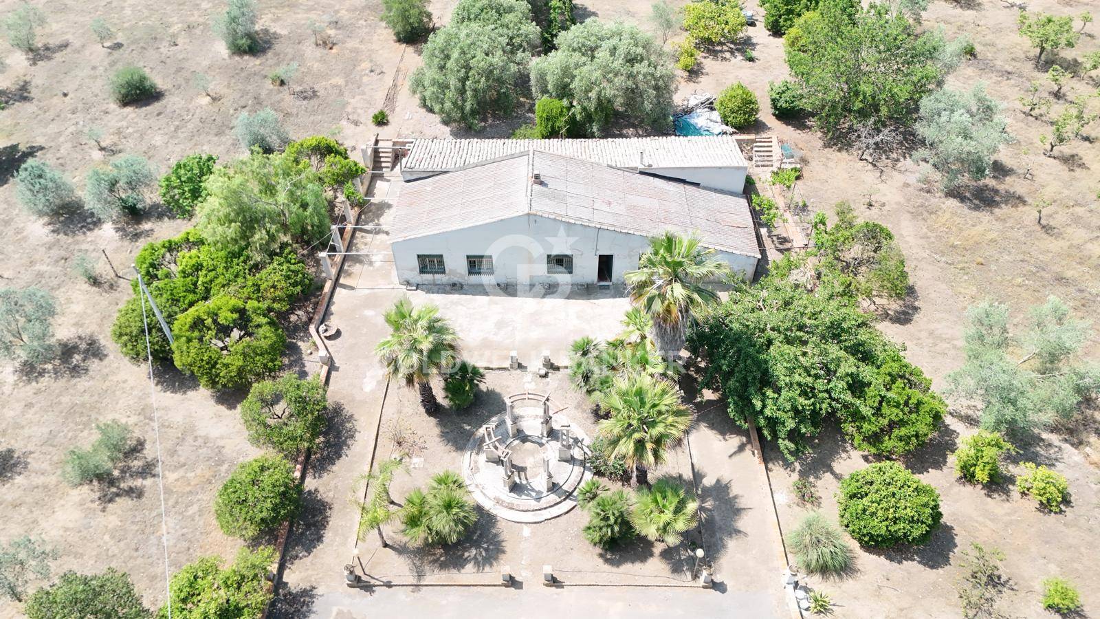 Immagine 1 di Casa indipendente in vendita  in CONTRADA PIANO CHIESA SNC a Caltagirone