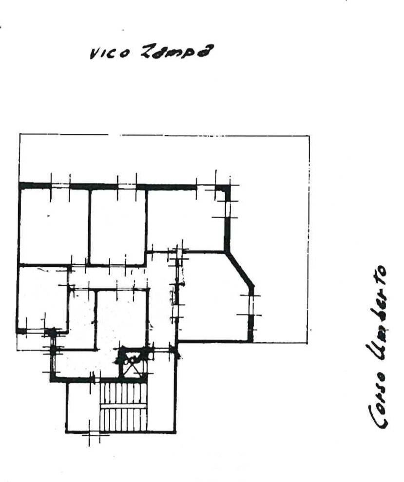Immagine 29 di Attico in vendita  in CORSO UMBERTO I a Torre Annunziata