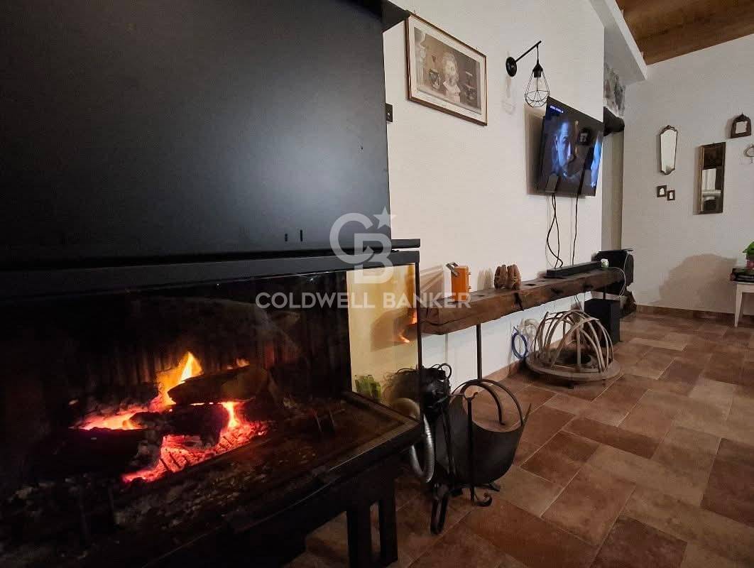 Immagine 28 di Villa in vendita  in via vena a Piedimonte Etneo