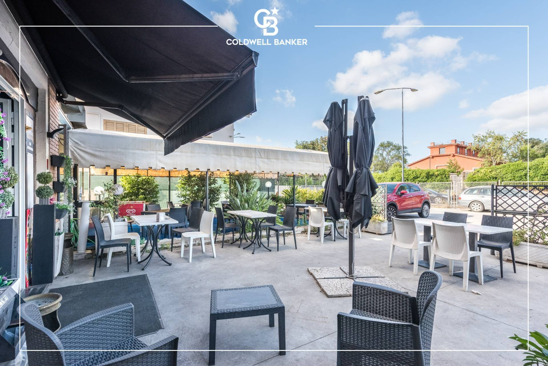 Immagine 3 di Locale commerciale in vendita  in Via Torre del Vescovo 1 a Pomezia