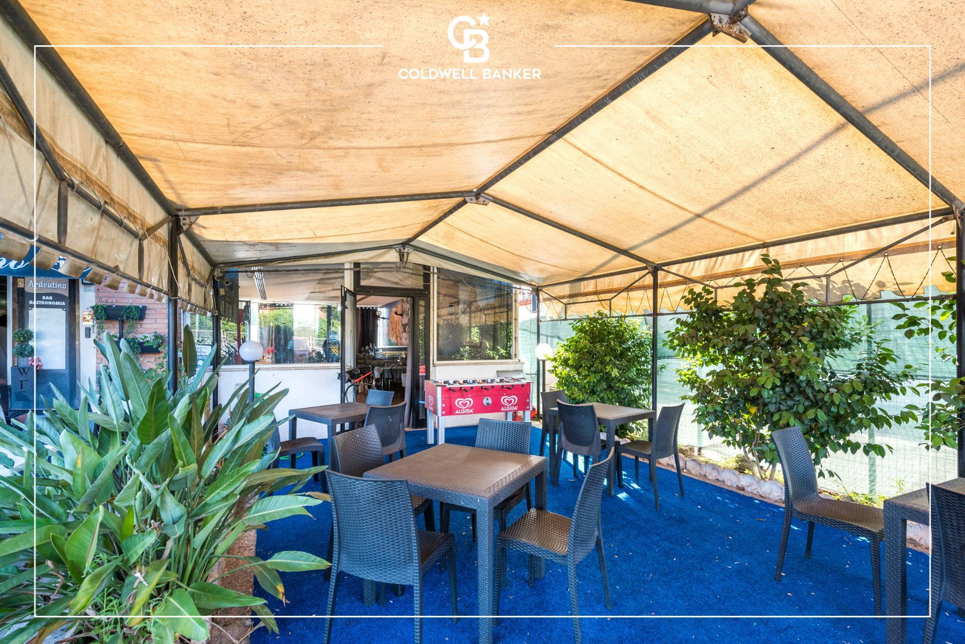 Immagine 15 di Locale commerciale in vendita  in Via Torre del Vescovo 1 a Pomezia