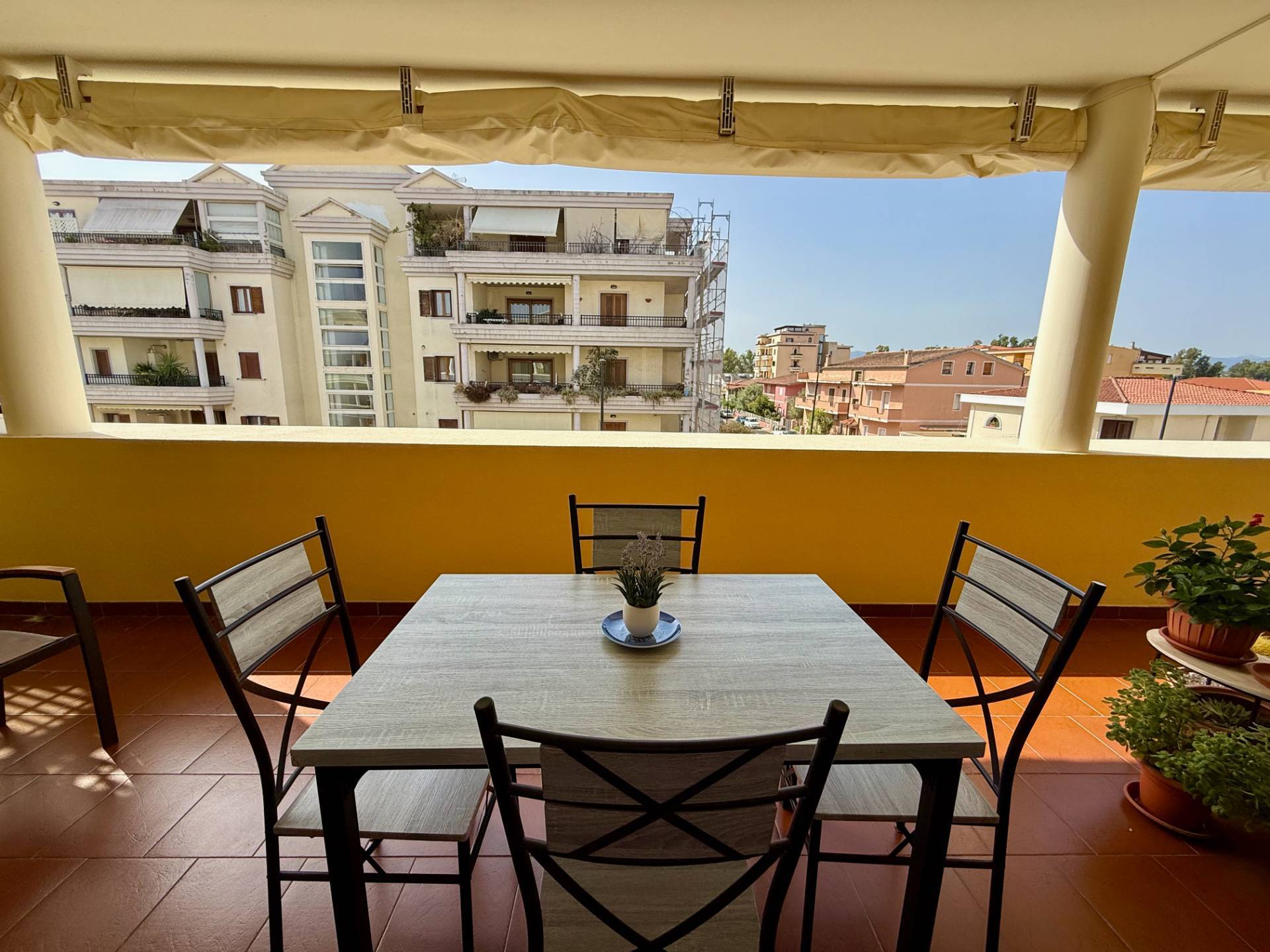 Immagine 3 di Appartamento in vendita  in VIA LAZIO 16 a Olbia