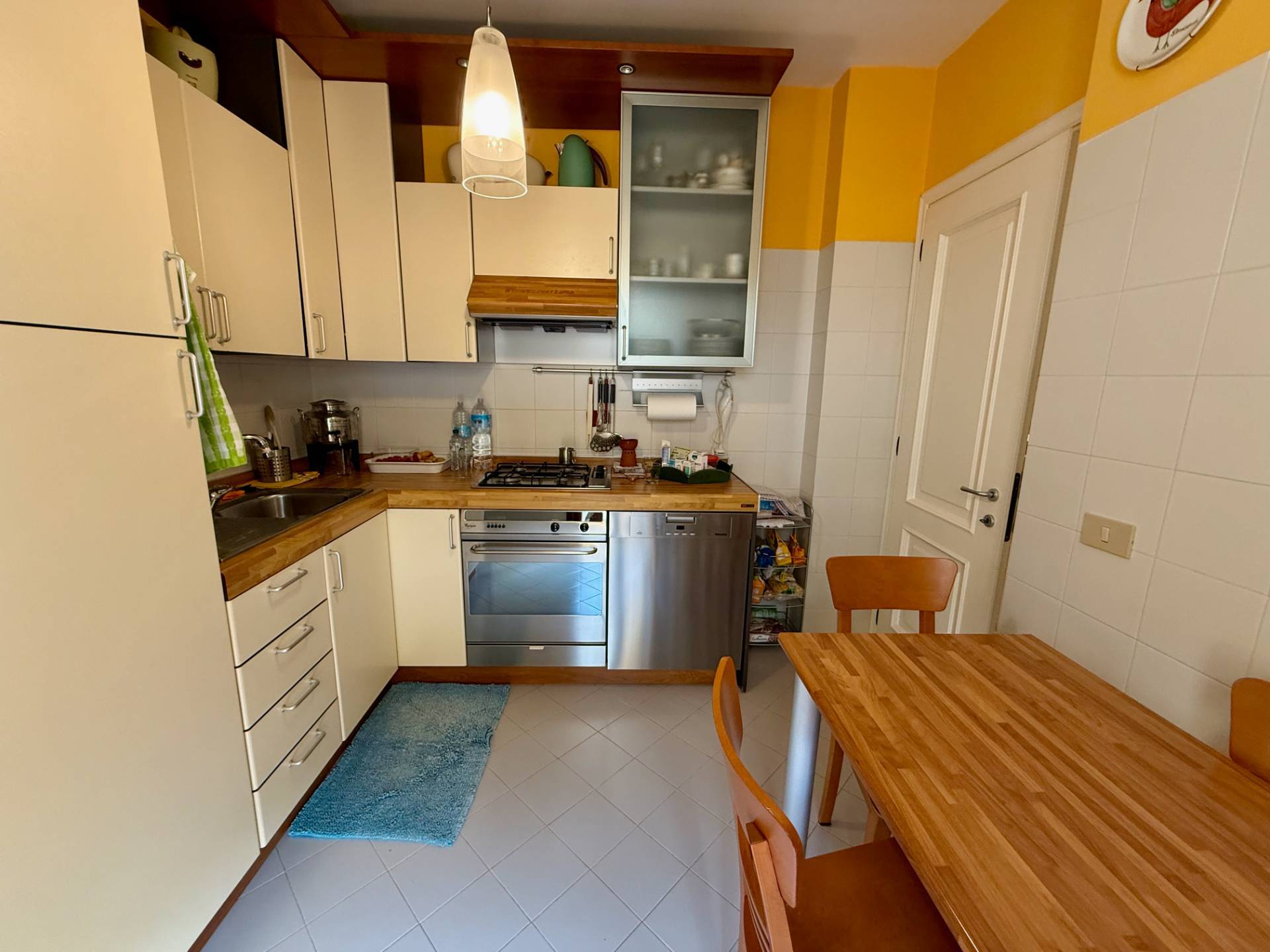 Immagine 9 di Appartamento in vendita  in VIA LAZIO 16 a Olbia