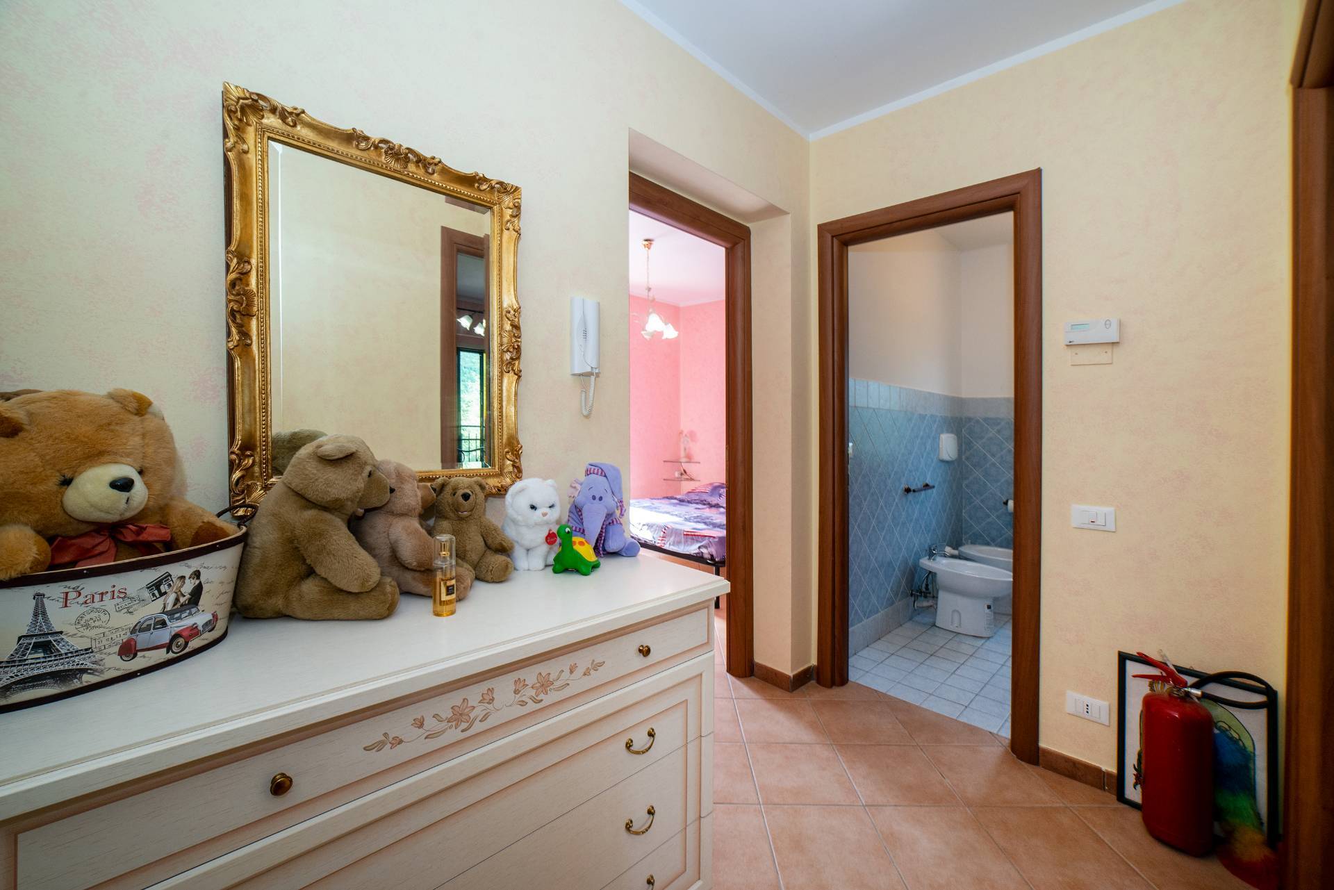 Immagine 32 di Villa in vendita  in Via Dei Ricciari a Roma