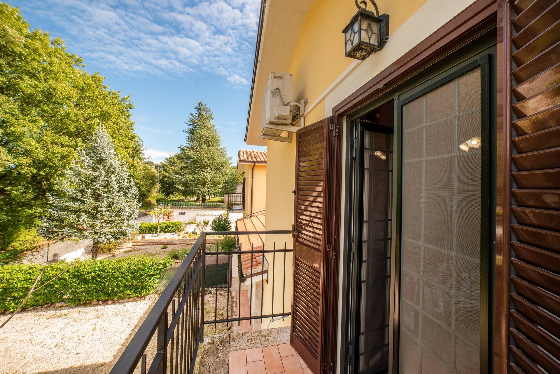 Immagine 35 di Villa in vendita  in Via Dei Ricciari a Roma