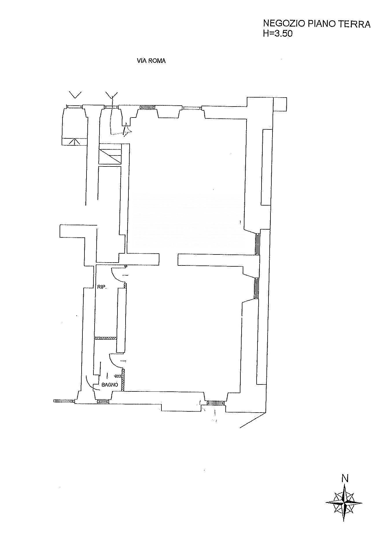 Immagine 18 di Locale commerciale in vendita  in Via Roma 15 a Santa Marinella