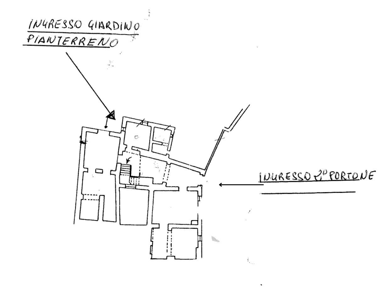 Immagine 26 di Palazzo in vendita  in VIA CASTELLO a Caiazzo