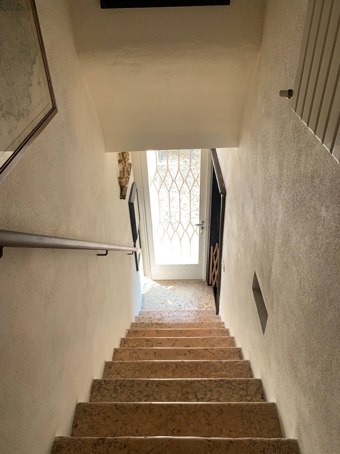 Immagine 17 di Casa indipendente in vendita  a Mantova