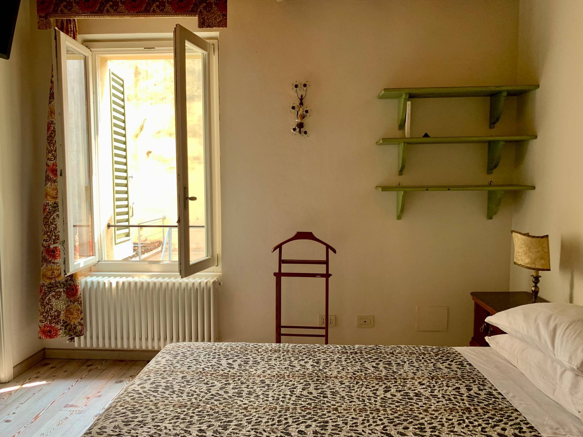 Immagine 21 di Casa indipendente in vendita  a Mantova