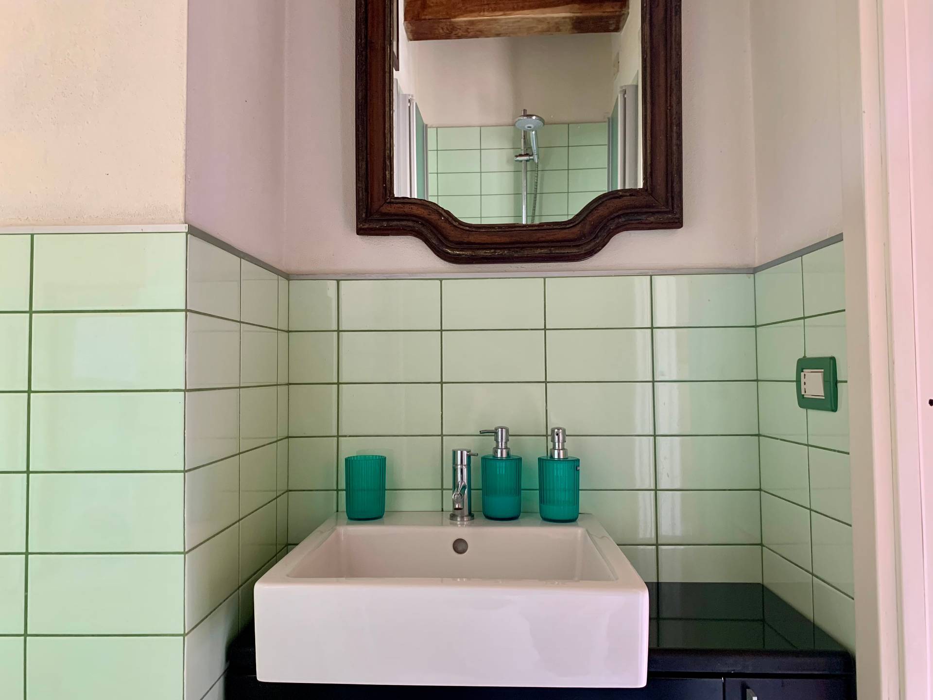 Immagine 23 di Casa indipendente in vendita  a Mantova