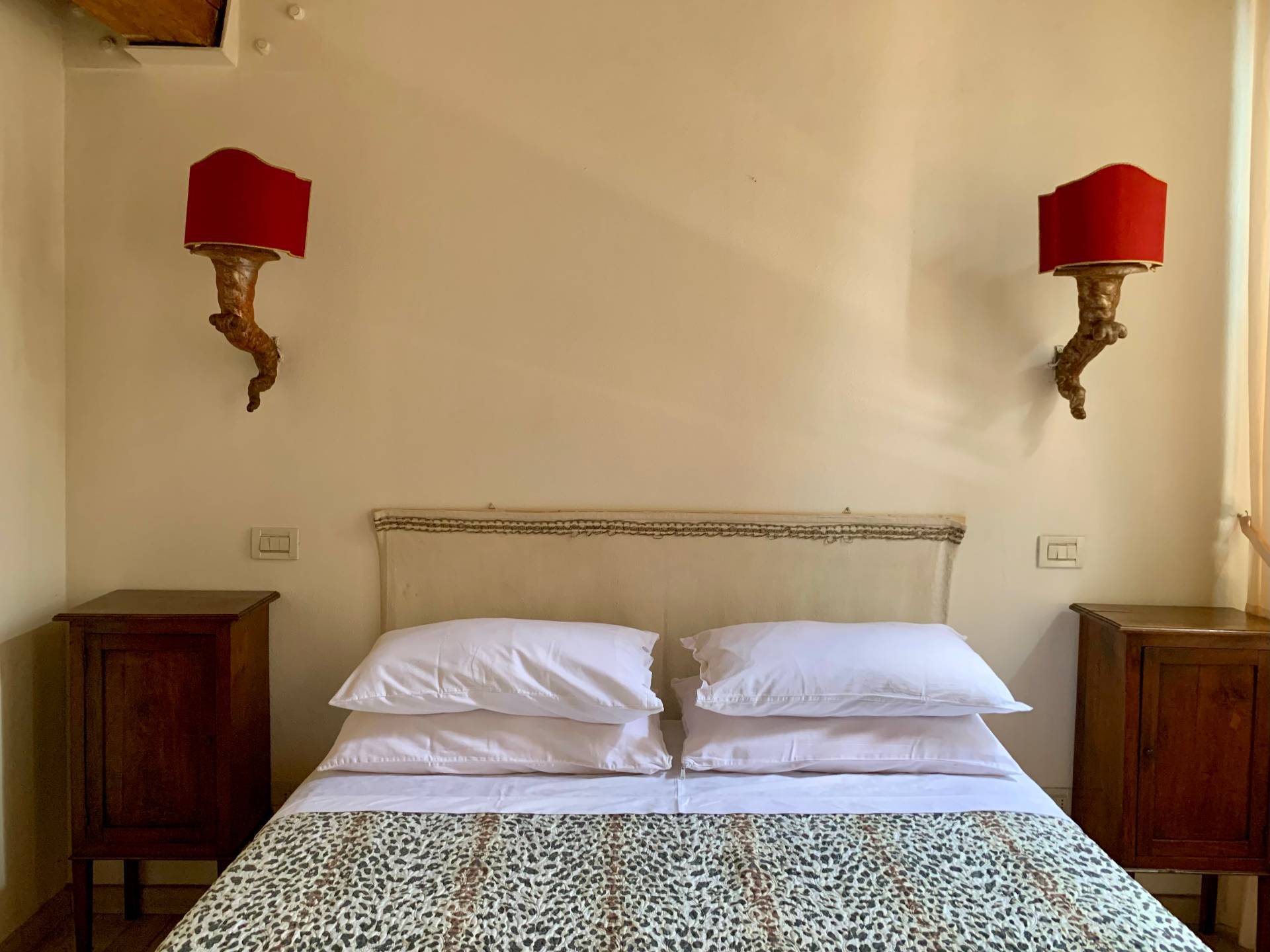 Immagine 24 di Casa indipendente in vendita  a Mantova