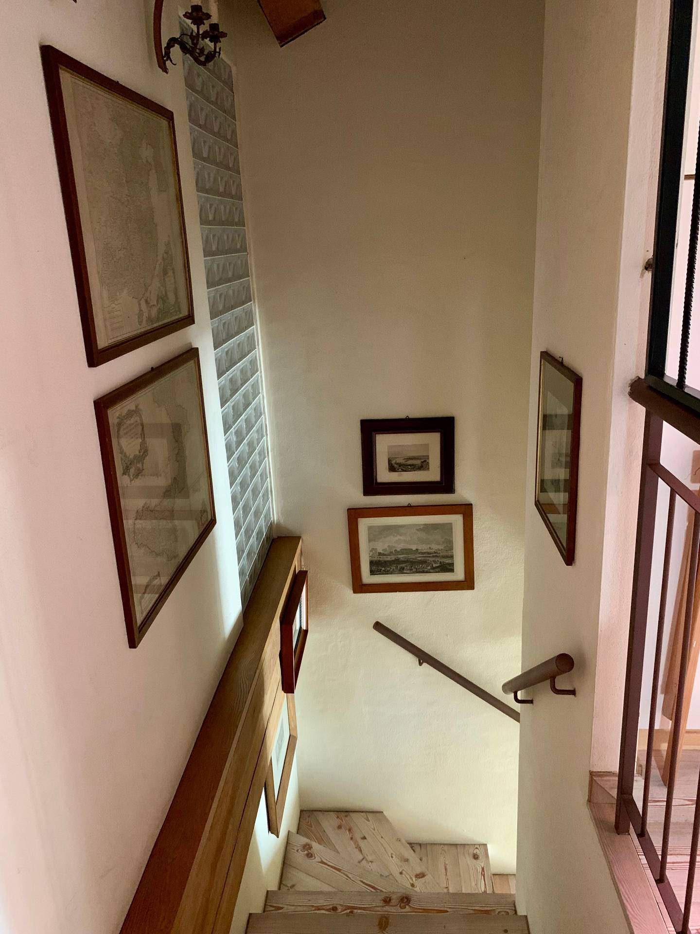 Immagine 29 di Casa indipendente in vendita  a Mantova