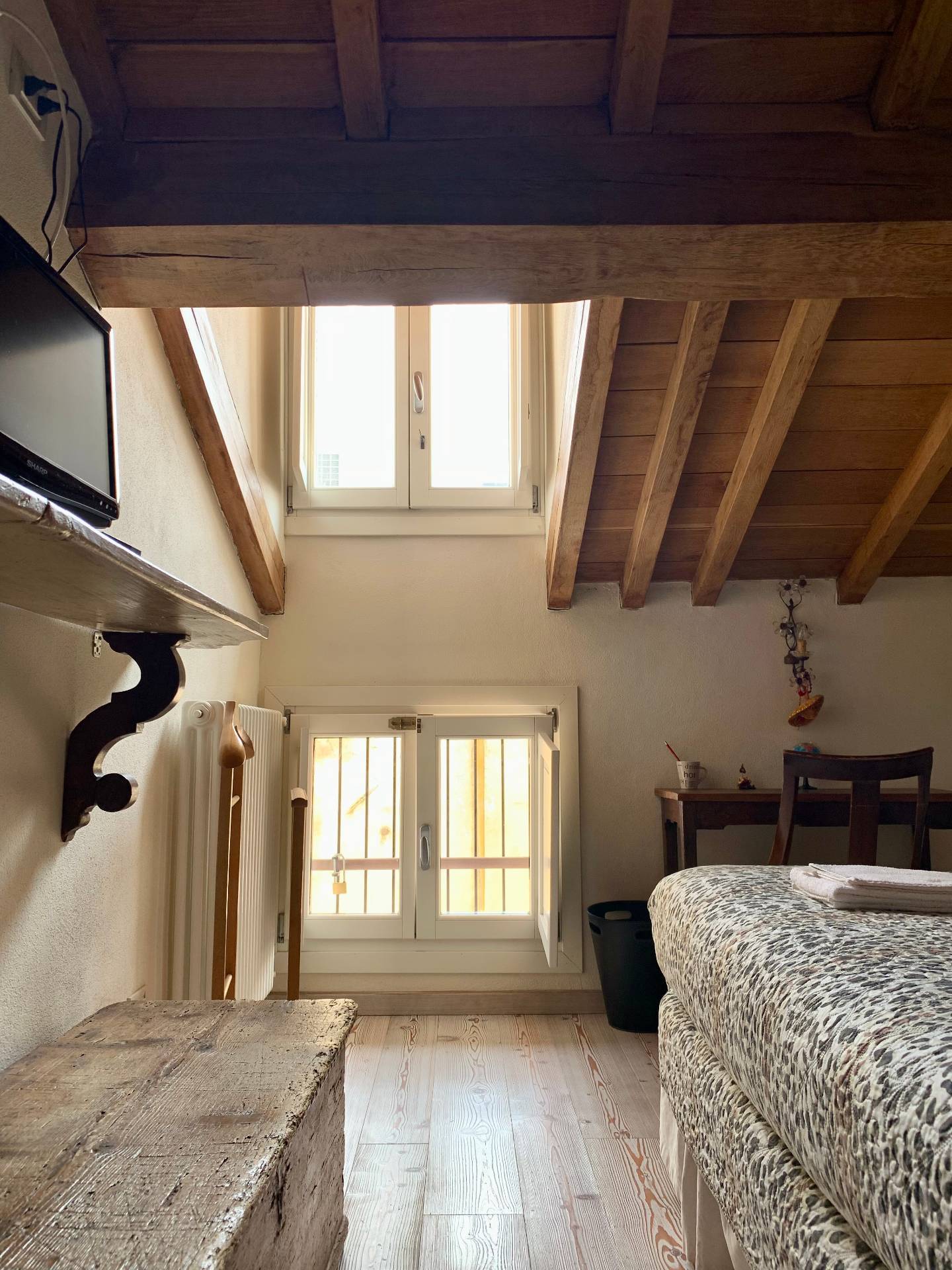 Immagine 31 di Casa indipendente in vendita  a Mantova