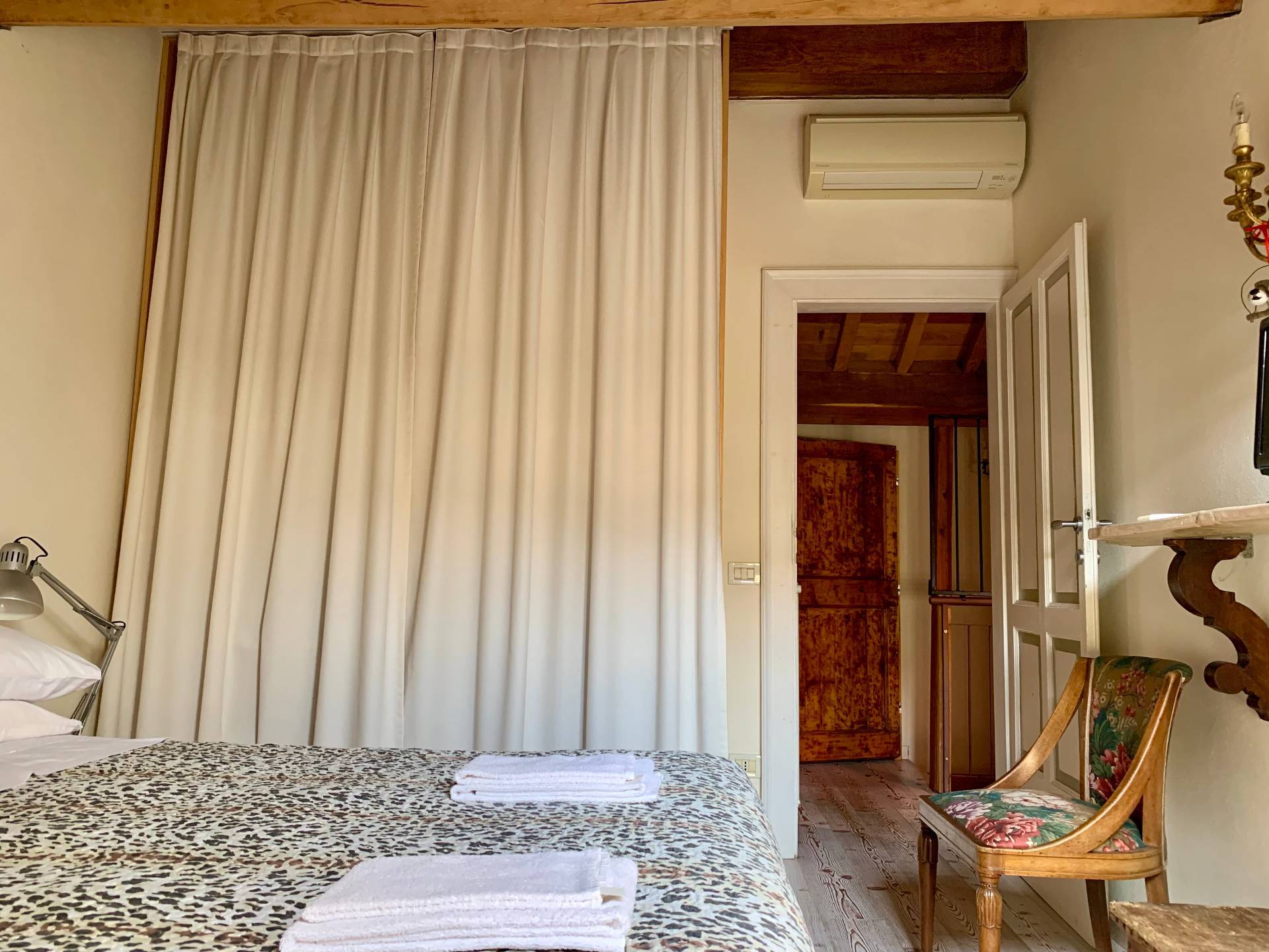 Immagine 27 di Casa indipendente in vendita  a Mantova