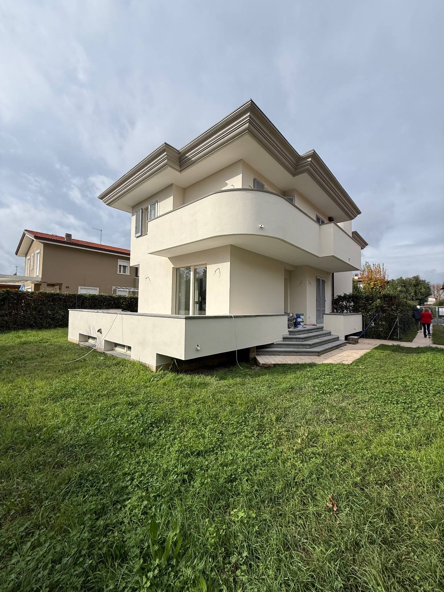 Immagine 3 di Casa semindipendente in vendita  in Pietrasanta a Pietrasanta