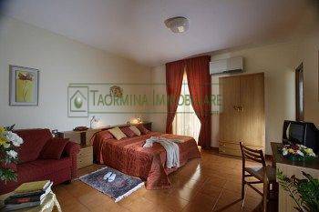 Immagine 2 di Albergo/B&B/Residence in vendita  in G. Marconi 2 a Taormina