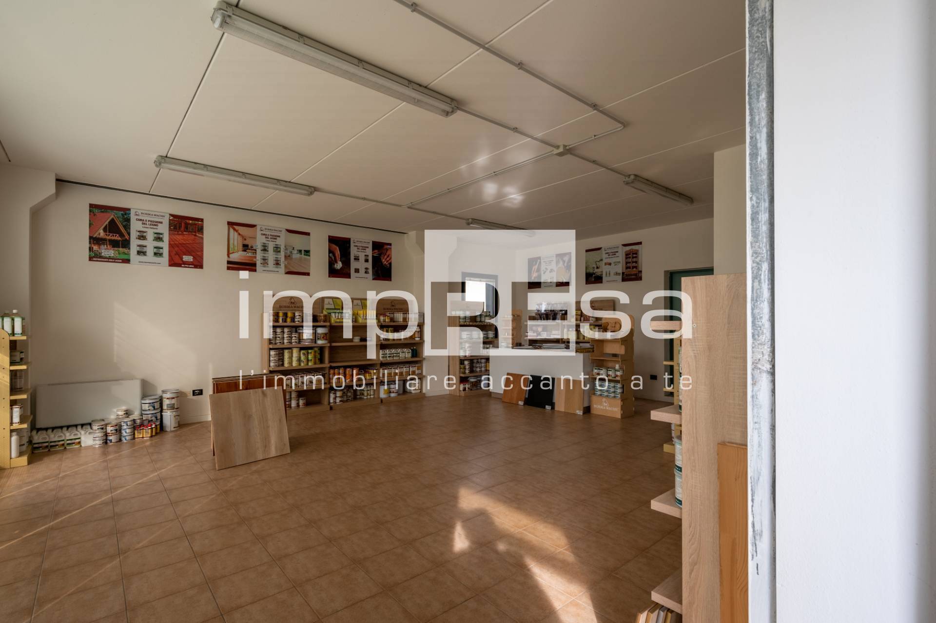 Immagine 6 di Capannone industriale in vendita  in JESOLO PAESE a Jesolo