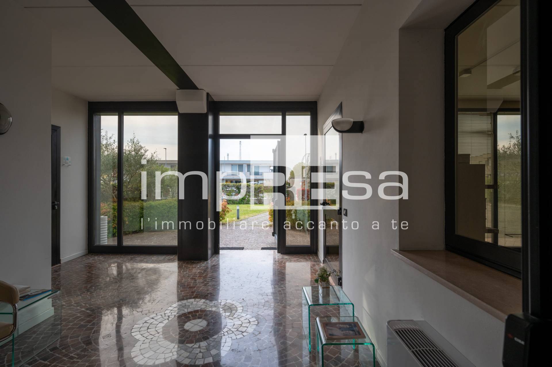 Immagine 3 di Capannone industriale in vendita  in JESOLO PAESE a Jesolo