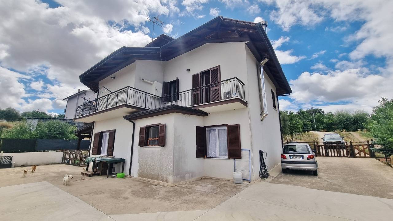 Immagine 7 di Casa indipendente in vendita  in contrada Difesa Grande a Ariano Irpino