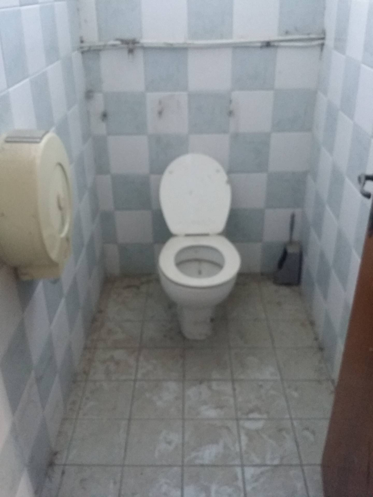 Immagine 8 di Attività commerciale in affitto  a Cerreto Guidi