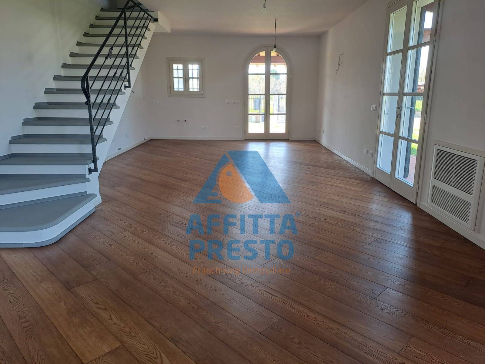 Immagine 2 di Appartamento in vendita  a Empoli