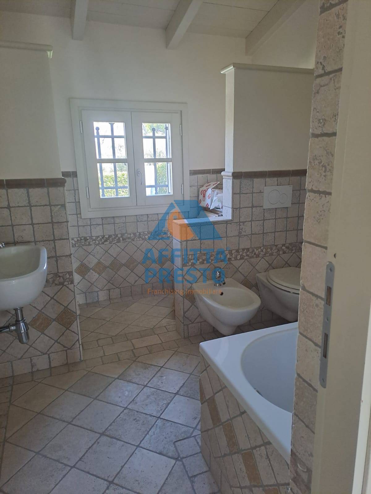 Immagine 12 di Appartamento in vendita  a Empoli