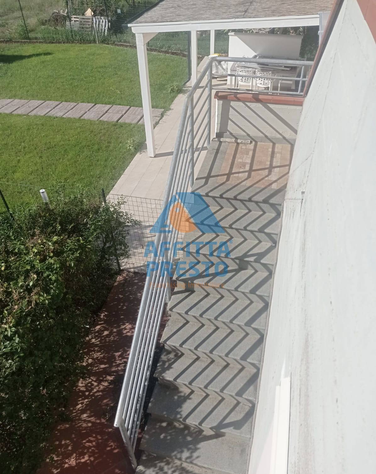 Immagine 1 di Appartamento in affitto  a San Miniato