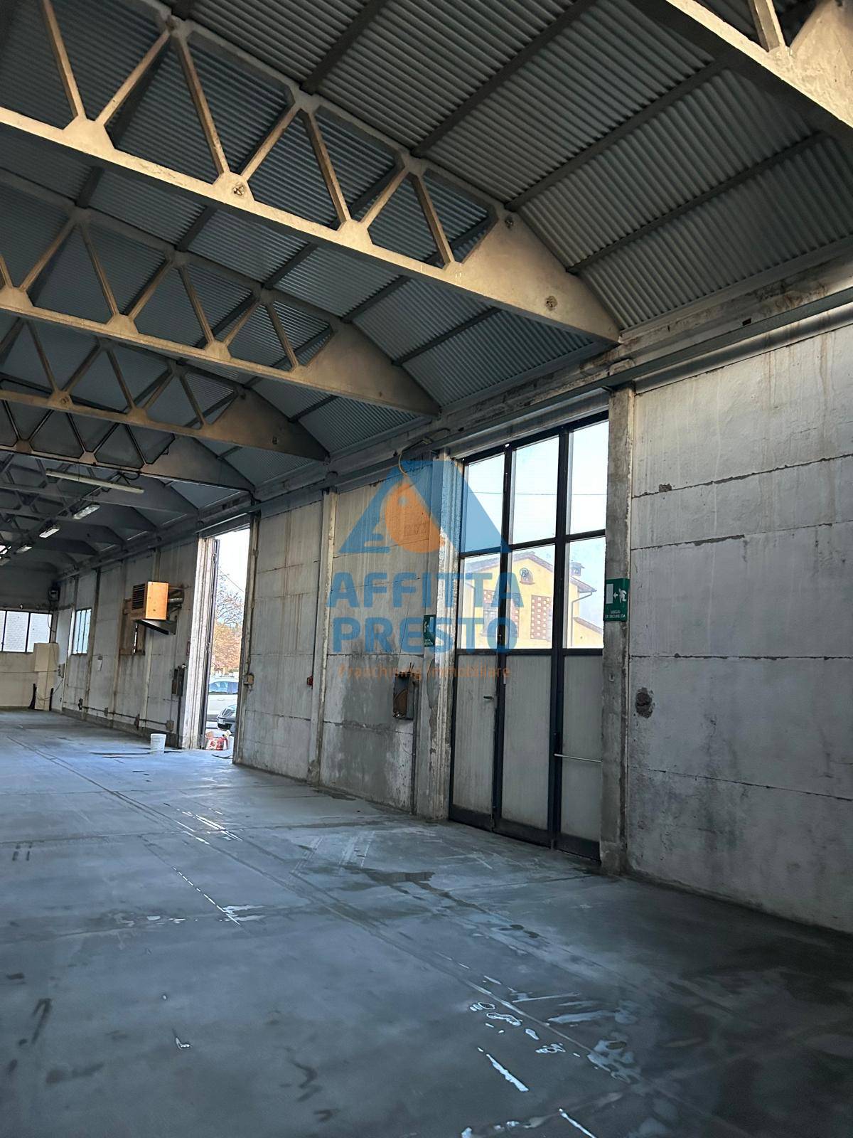Immagine 4 di Capannone industriale in affitto  a Cerreto Guidi