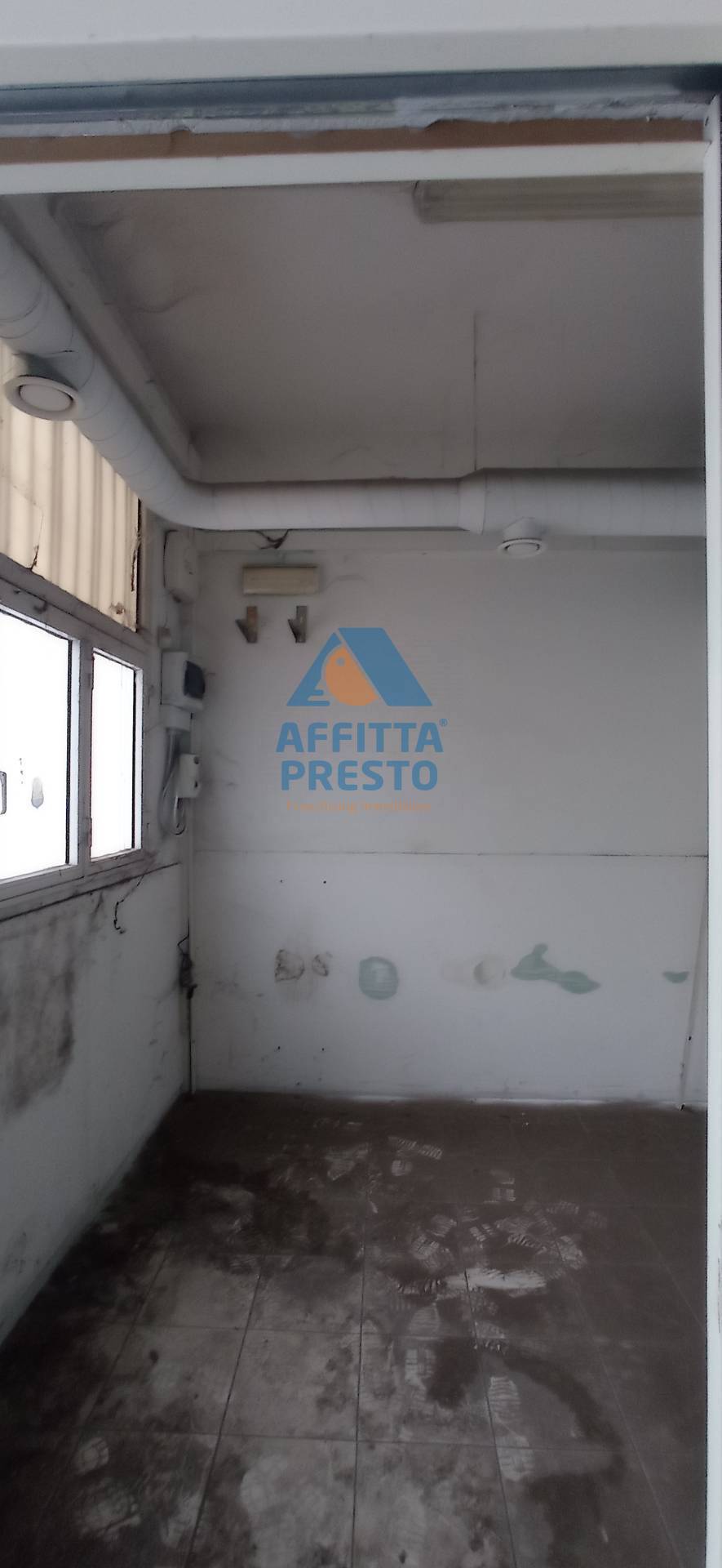 Immagine 6 di Attività commerciale in affitto  a Empoli