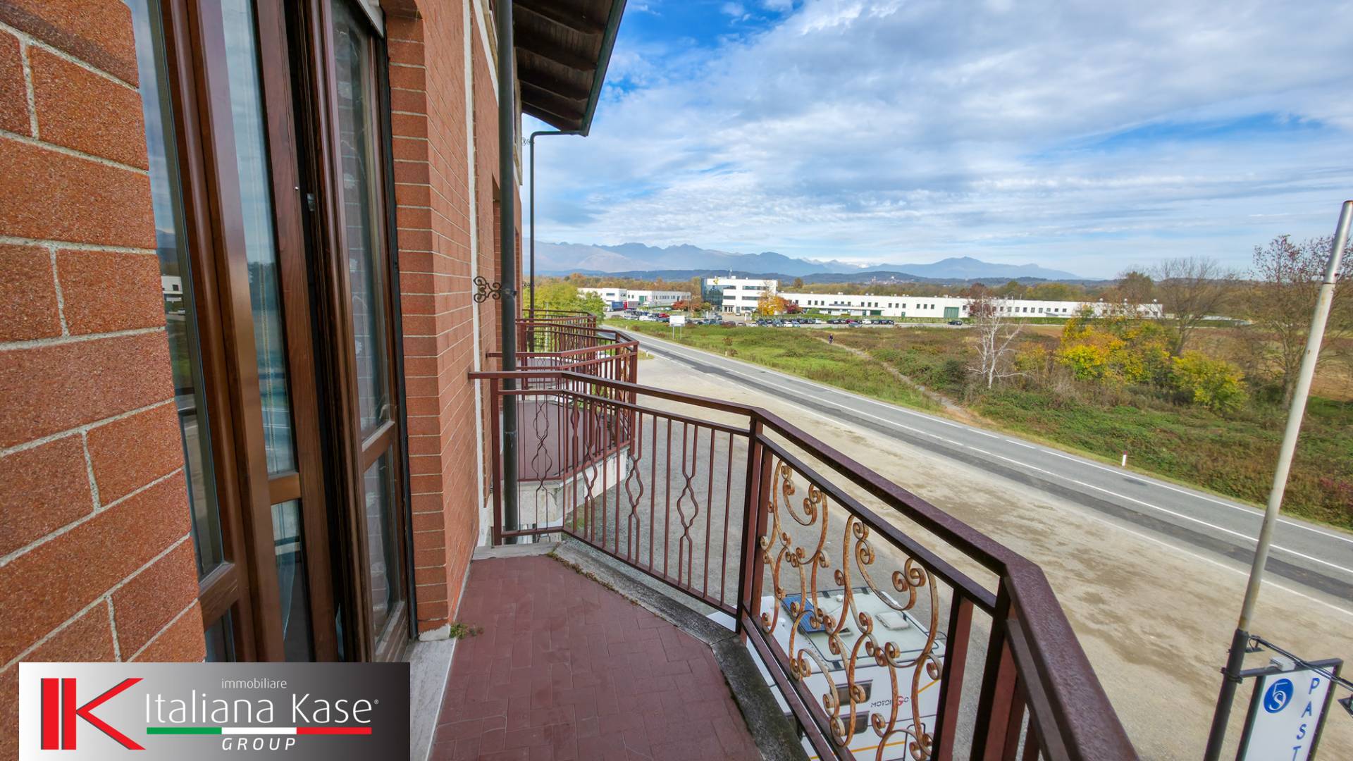 Immagine 29 di Appartamento in vendita  in strada statale san giorgio-cigliano 7 a San Giusto Canavese