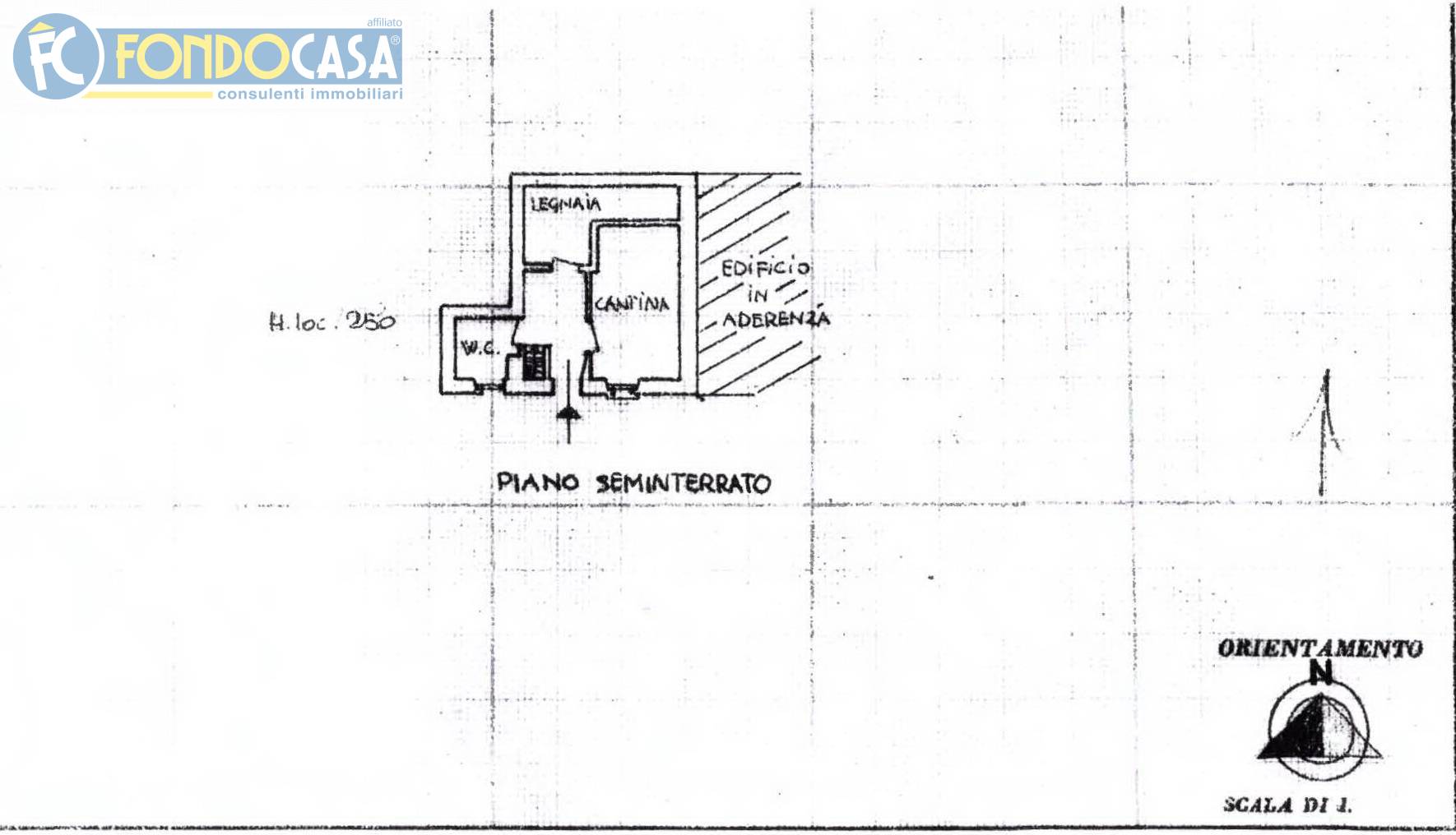 Immagine 8 di Casa semindipendente in vendita  in piazzaga a Bizzarone