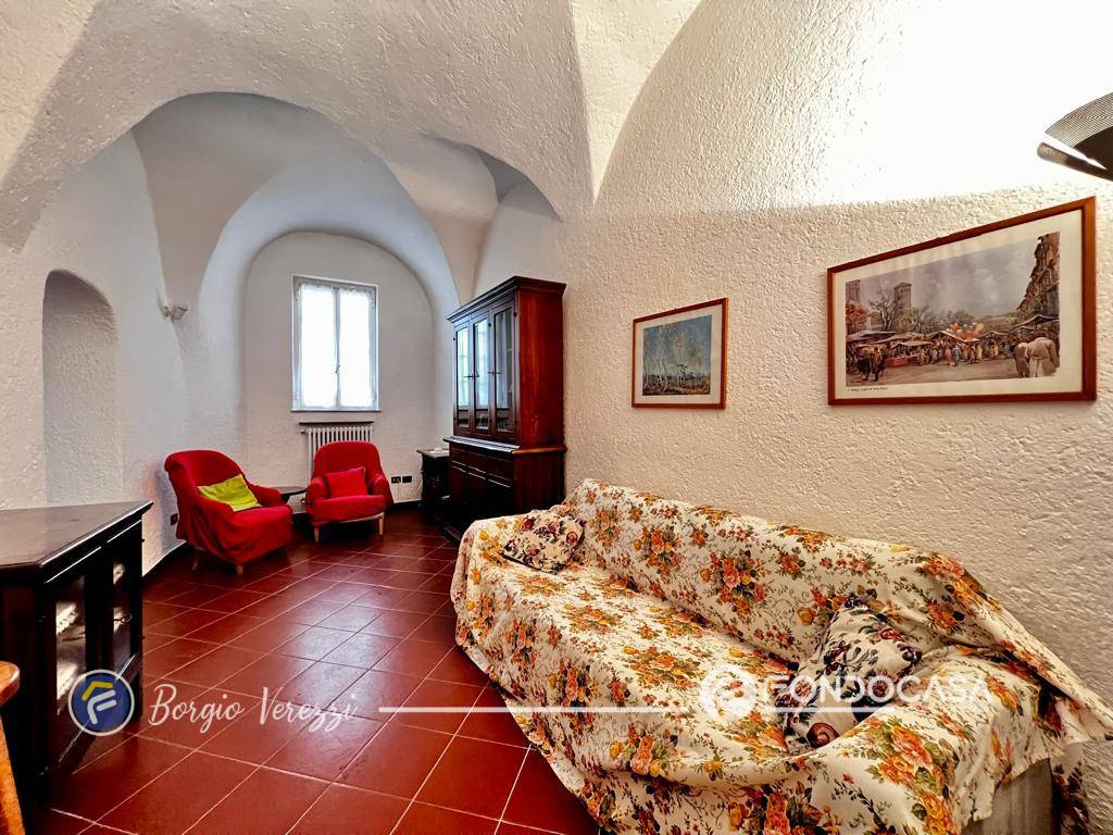 Immagine 8 di Casa indipendente in vendita  in Via San Sebastiano a Borgio Verezzi