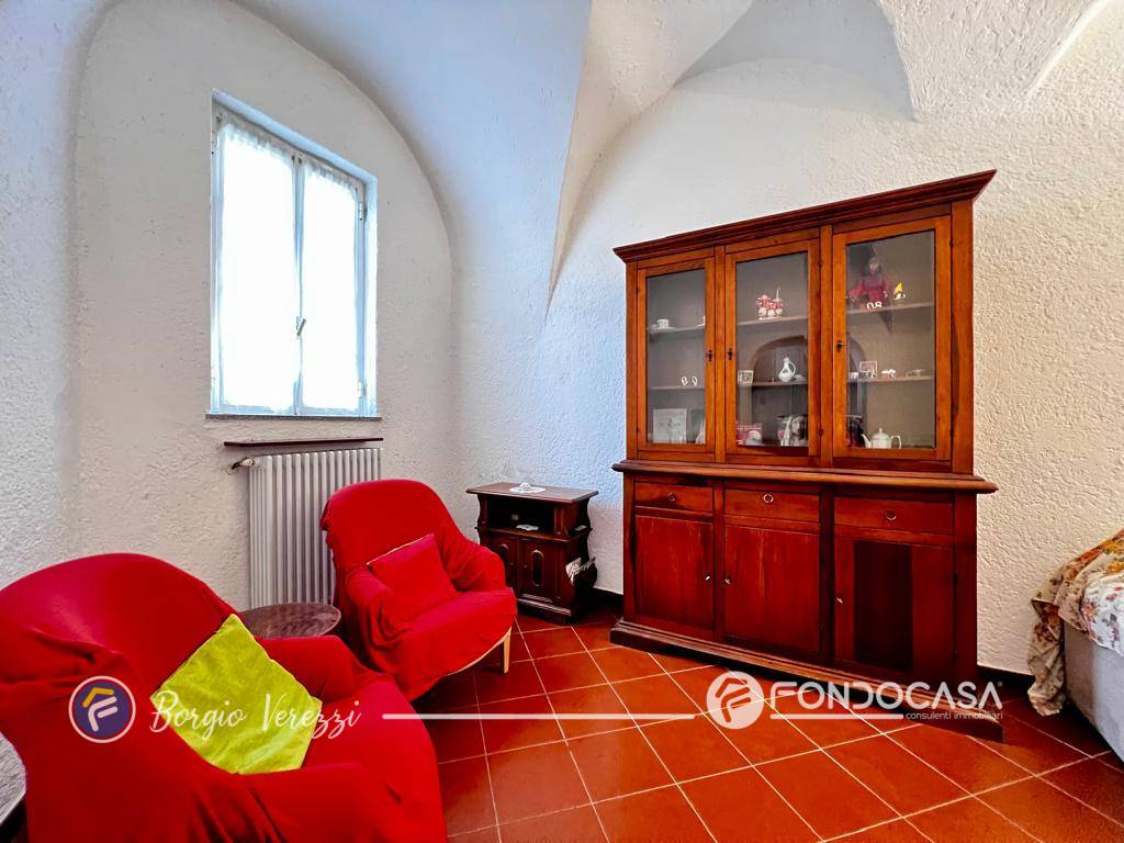 Immagine 6 di Casa indipendente in vendita  in Via San Sebastiano a Borgio Verezzi