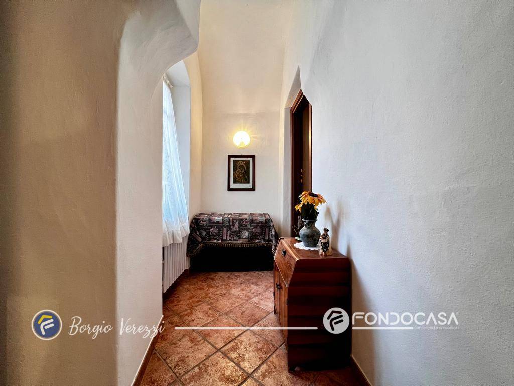 Immagine 19 di Casa indipendente in vendita  in Via San Sebastiano a Borgio Verezzi