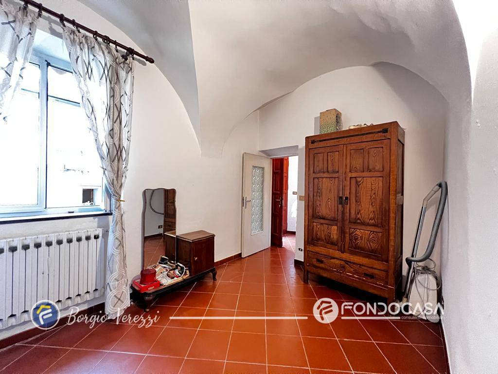 Immagine 10 di Casa indipendente in vendita  in Via San Sebastiano a Borgio Verezzi