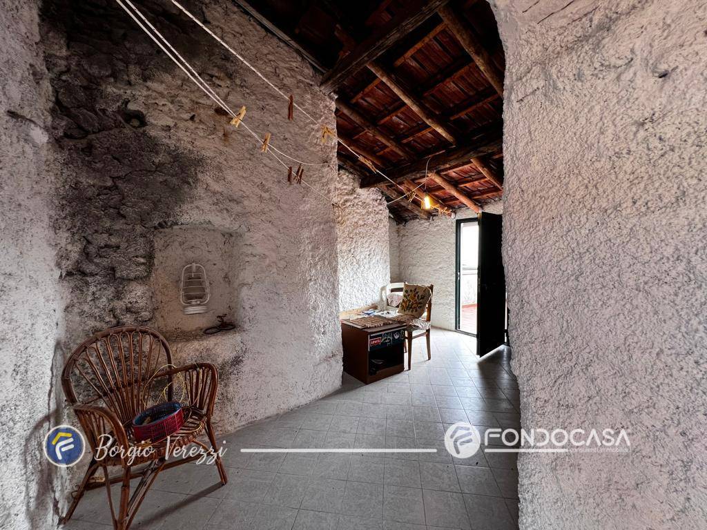 Immagine 32 di Casa indipendente in vendita  in Via San Sebastiano a Borgio Verezzi