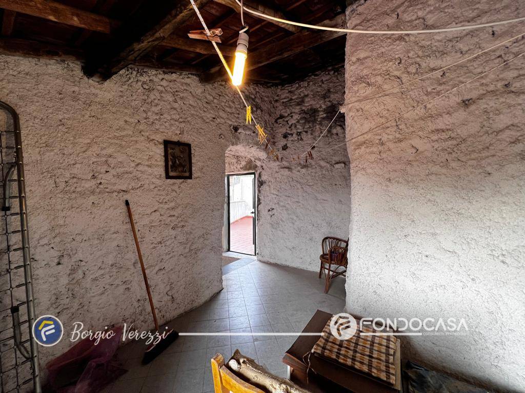 Immagine 31 di Casa indipendente in vendita  in Via San Sebastiano a Borgio Verezzi